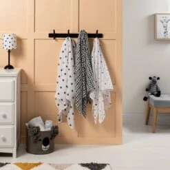 Muslin Swaddle Blanket - Cloud Island™ - Black/White - 3pk