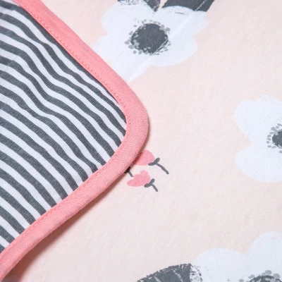 Jersey Knit Reversible Baby Blanket Floral - Cloud Island™ - Pink 3 Jersey Knit Reversible Baby Blanket Floral - Cloud Island™ - Pink - Image 3